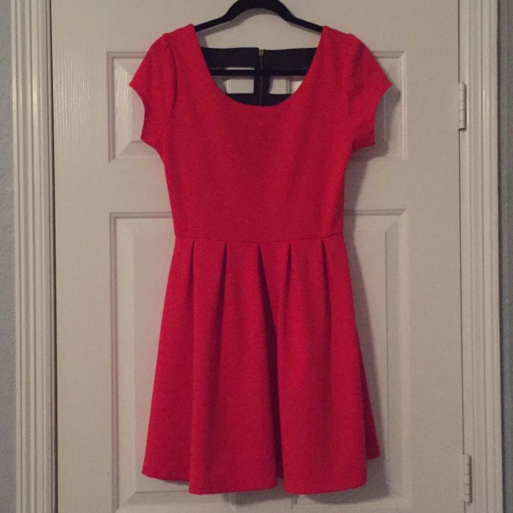 GB red dress